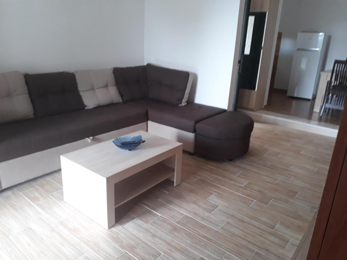 Apartmani Andrea Herceg Novi Exteriör bild
