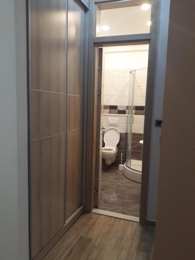 Apartmani Andrea Herceg Novi Exteriör bild