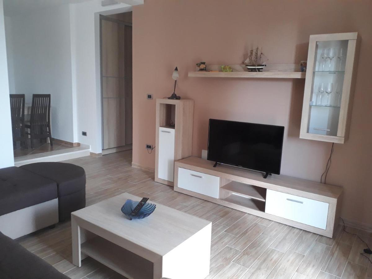 Apartmani Andrea Herceg Novi Exteriör bild